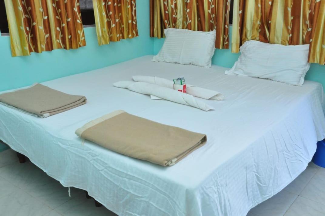 Ranjana Guesthouse 亨比 外观 照片