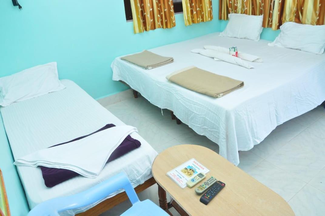 Ranjana Guesthouse 亨比 外观 照片